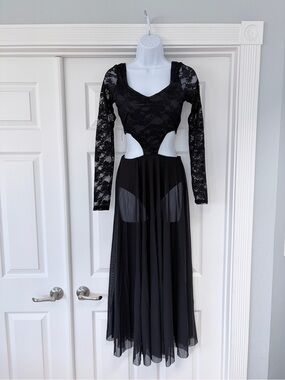 Weissman Black Lace Long-Sleeve Cutout Maxi Dress
